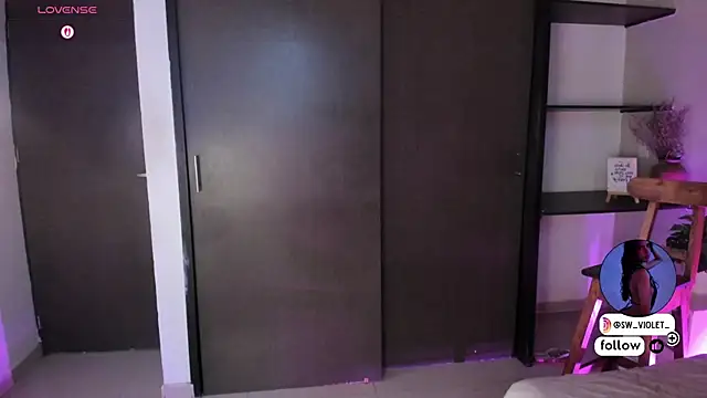 sweetviolet   online show from February 2026 12:27:02 PM