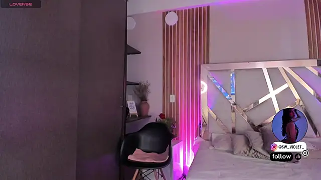 sweetviolet   online show from April 2026 12:32:02 PM