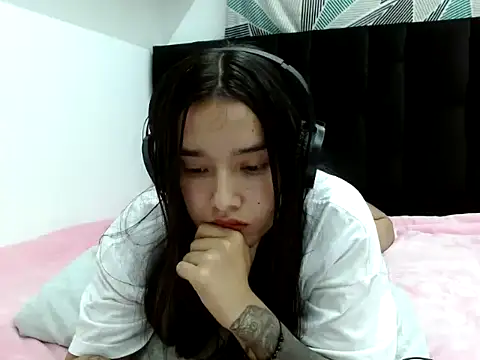  luna 777 online show from September 2025 02:28:01 AM