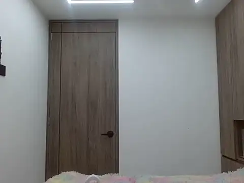  luna 777 online show from February 2026 11:48:01 PM