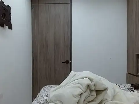  luna 777 online show from March 2026 12:31:02 AM