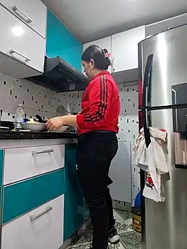 krolay16 online show from September 2025 08:26:01 PM