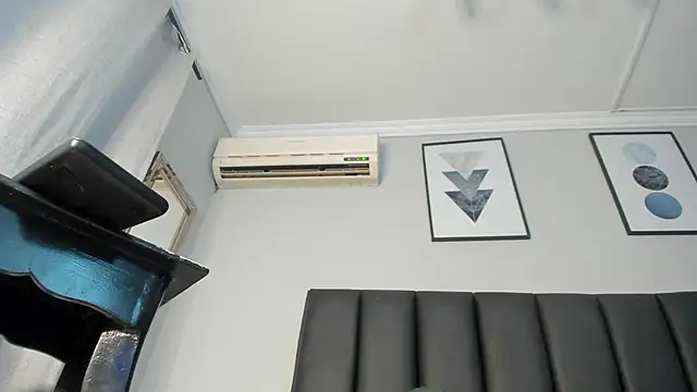 Snapshot of CHANELL_11INCHES chatting on March 2025 10:53:02 PM CHANELL 11INCHES online show from March 2025 10:53:02 PM