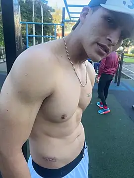 MaxxxSteil online show from April 2026 12:28:01 PM