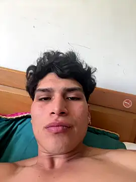 MaxxxSteil online show from December 2025 02:45:01 PM