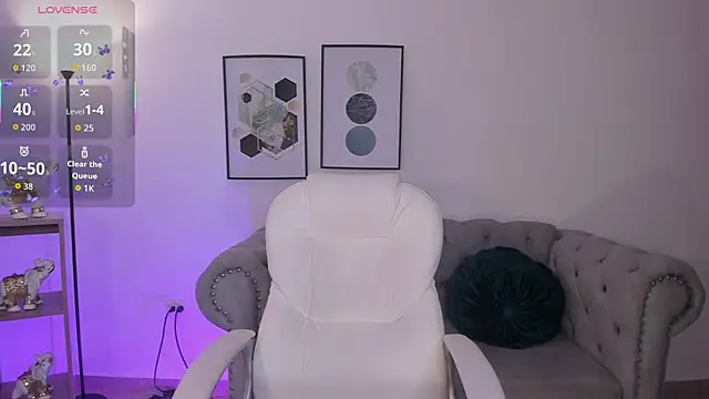 Ivyy Moon  online show from December 2025 04:45:01 AM