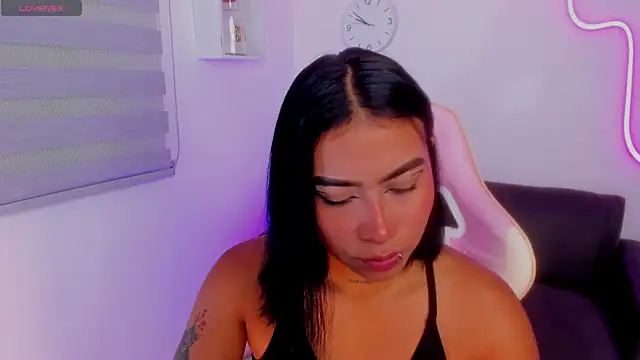 Snapshot of Ivyy_Moon_ chatting on September 2025 02:54:01 AM Ivyy Moon online show from September 2025 02:54:01 AM