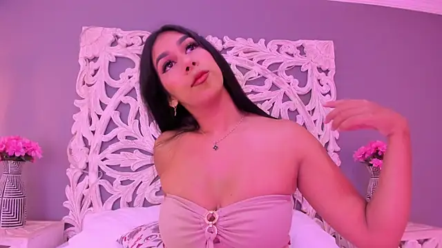 AnnieGibbyns online show from July 2026 08:20:02 PM