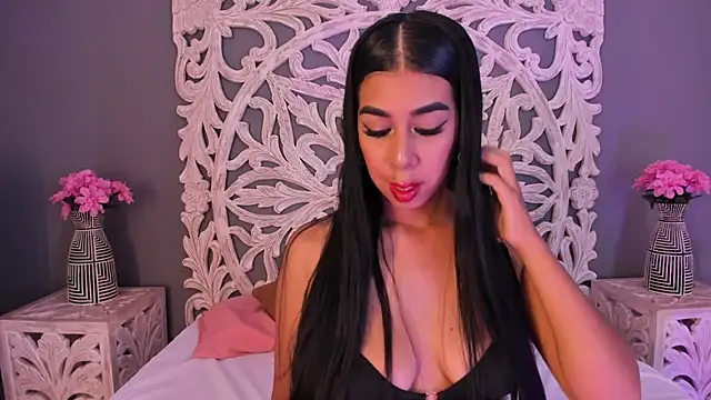 Snapshot of AnnieGibbyns chatting on November 2025 02:38:02 PM AnnieGibbyns online show from November 2025 02:38:02 PM