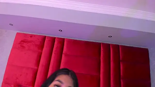 AnnieGibbyns online show from May 2026 01:20:02 PM