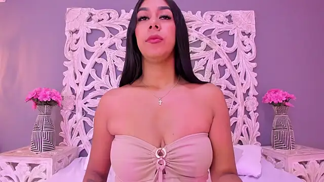 AnnieGibbyns online show from July 2026 08:27:01 PM