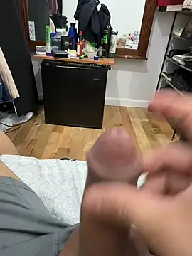 flaco16 online show from April 2026 04:30:01 AM