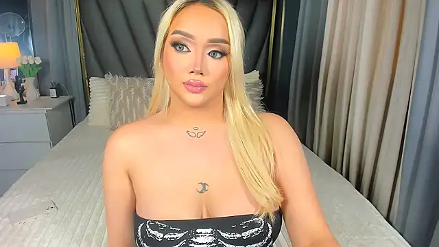 KylieSonique online show from October 2025 02:55:01 AM