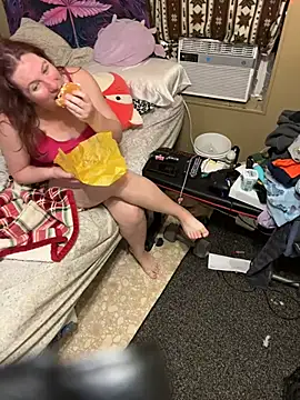 Snapshot of Seductivefoxy@xh chatting on March 2025 04:17:02 PM Seductivefoxyxh online show from March 2025 04:17:02 PM