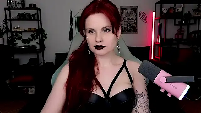 Della Ideal online show from May 2026 05:29:02 PM