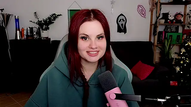 Della Ideal online show from January 2026 06:11:01 PM