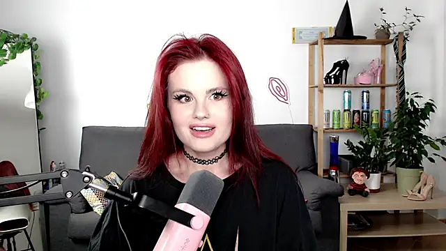 Della Ideal online show from September 2025 05:26:02 PM