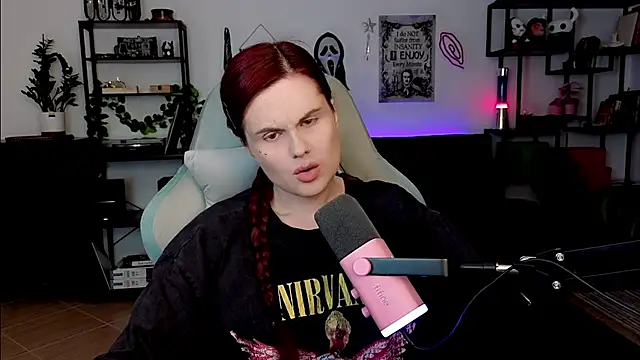 Della Ideal online show from March 2026 05:14:01 PM