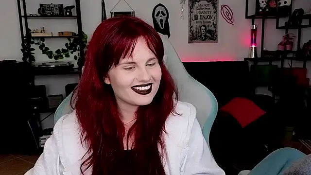 Della Ideal online show from April 2026 07:58:02 PM