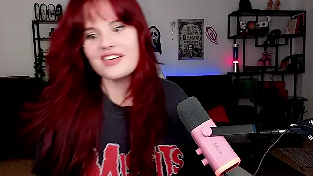 Della Ideal online show from April 2026 05:05:02 PM