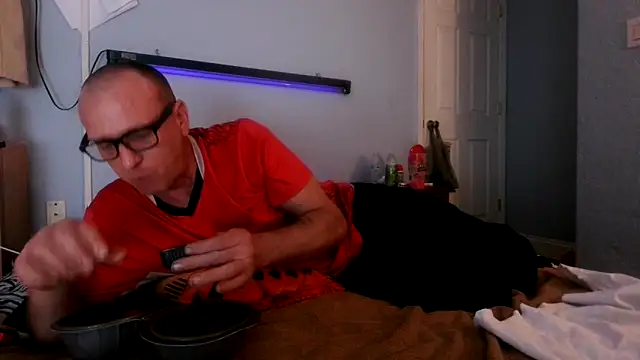 Snapshot of PornStro921 chatting on March 2025 01:17:02 AM PornStro921 online show from March 2025 01:17:02 AM