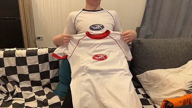 Snapshot of tommy_colson chatting on November 2025 08:20:02 PM tommy colson online show from November 2025 08:20:02 PM