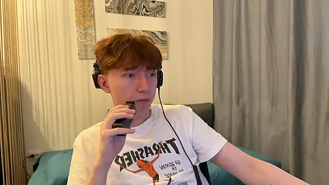 Snapshot of tommy_colson chatting on December 2025 09:53:01 AM tommy colson online show from December 2025 09:53:01 AM