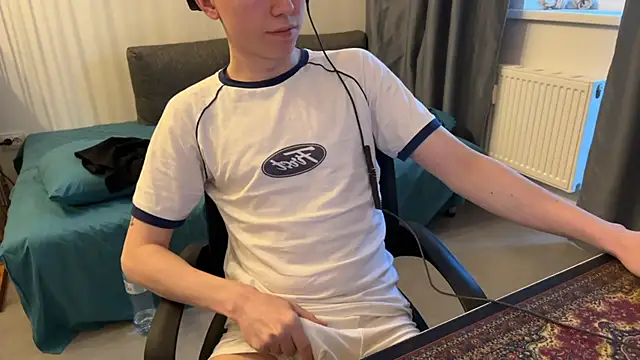 Snapshot of tommy_colson chatting on December 2025 11:00:02 AM tommy colson online show from December 2025 11:00:02 AM