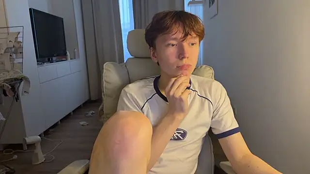 Snapshot of tommy_colson chatting on November 2025 11:25:01 AM tommy colson online show from November 2025 11:25:01 AM