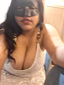 Mazzakiinn online show from May 2026 07:47:02 PM