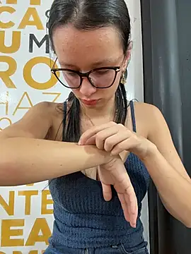 Soy Sara7 online show from December 2025 06:34:02 PM