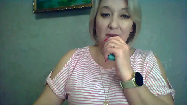 ArielXLoveresss online show from November 2025 03:38:02 PM