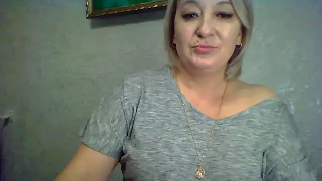 ArielXLoveresss online show from November 2025 10:24:01 PM