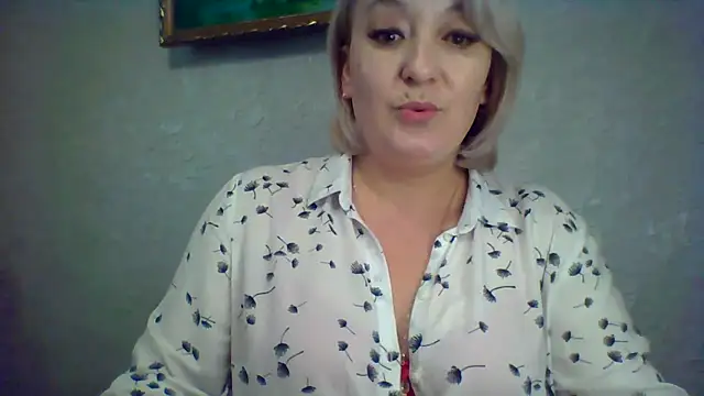 ArielXLoveresss online show from November 2025 07:46:01 AM