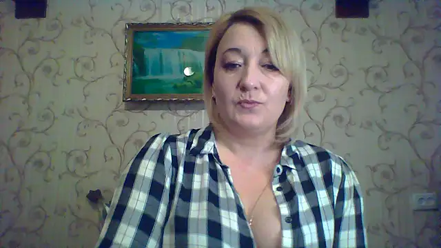 Snapshot of ArielXLoveresss chatting on March 2025 07:35:02 AM ArielXLoveresss online show from March 2025 07:35:02 AM