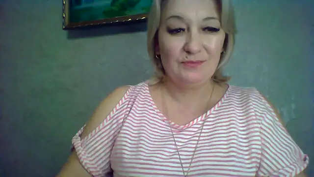 ArielXLoveresss online show from November 2025 08:29:01 PM