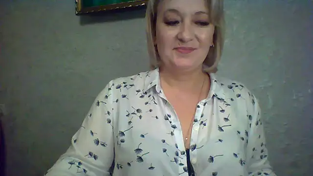 ArielXLoveresss online show from November 2025 06:17:02 AM