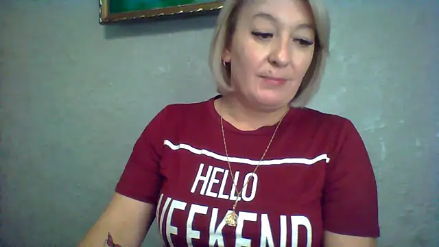 Snapshot of ArielXLoveresss chatting on October 2025 07:22:02 AM ArielXLoveresss online show from October 2025 07:22:02 AM