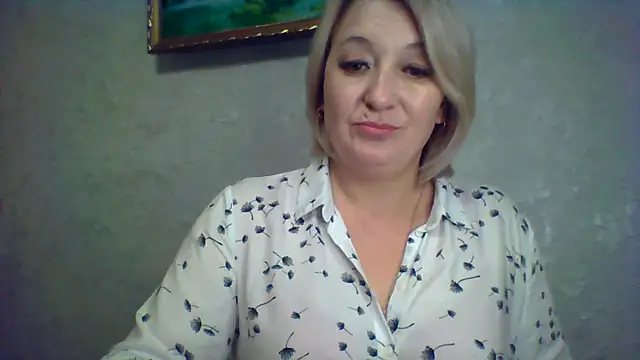 ArielXLoveresss online show from November 2025 07:51:01 PM
