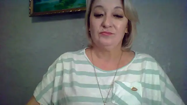 ArielXLoveresss online show from November 2025 08:37:01 AM
