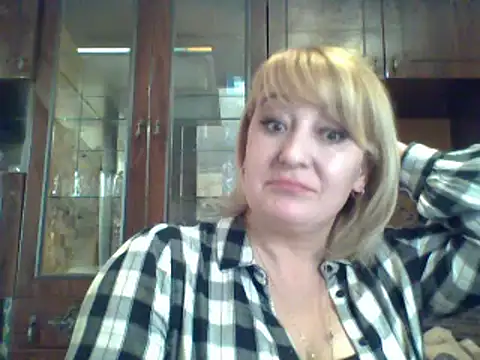 Snapshot of ArielXLoveresss chatting on March 2025 03:18:02 PM ArielXLoveresss online show from March 2025 03:18:02 PM