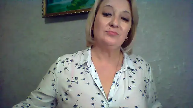 ArielXLoveresss online show from November 2025 06:46:02 PM
