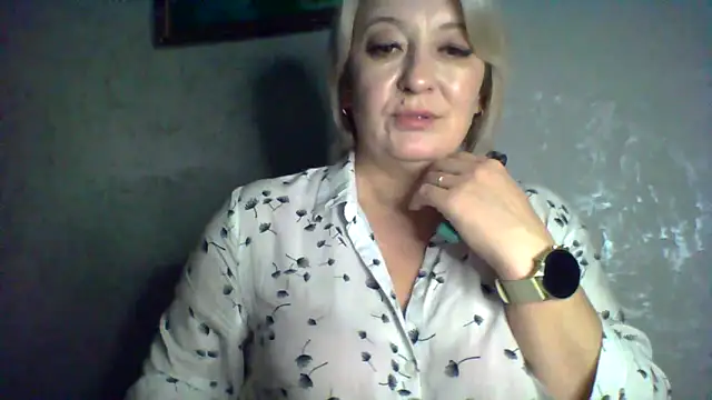 ArielXLoveresss online show from November 2025 10:47:01 PM