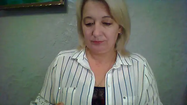 ArielXLoveresss online show from June 2026 09:42:02 AM