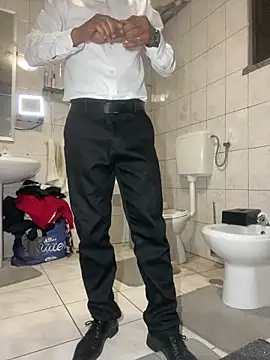 rogerdik76 online show from April 2026 05:02:01 AM