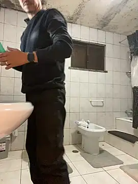 rogerdik76 online show from February 2026 06:31:01 AM