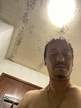 rogerdik76 online show from March 2026 08:43:01 PM