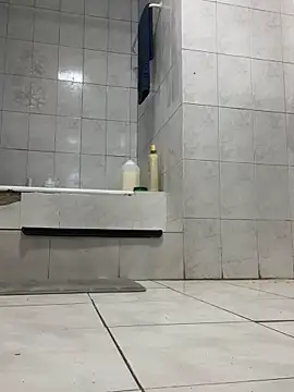 rogerdik76 online show from April 2026 06:51:02 AM