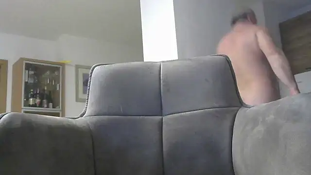 jerkoutdoor70 online show from November 2025 04:22:02 PM