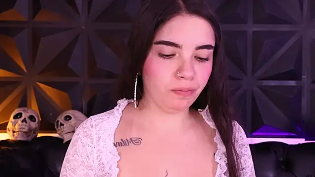 DaphneGlas online show from October 2025 12:59:02 PM